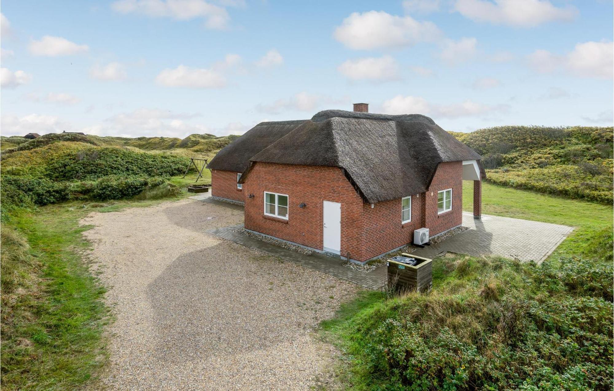Amazing Home In Blavand With Wifi Exterior foto