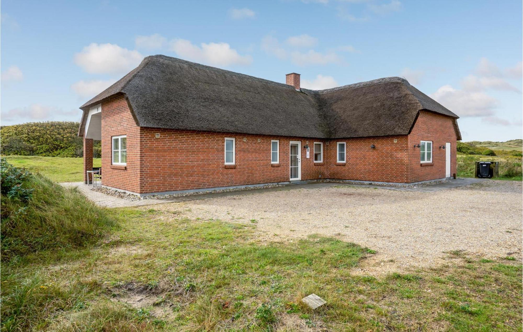 Amazing Home In Blavand With Wifi Exterior foto